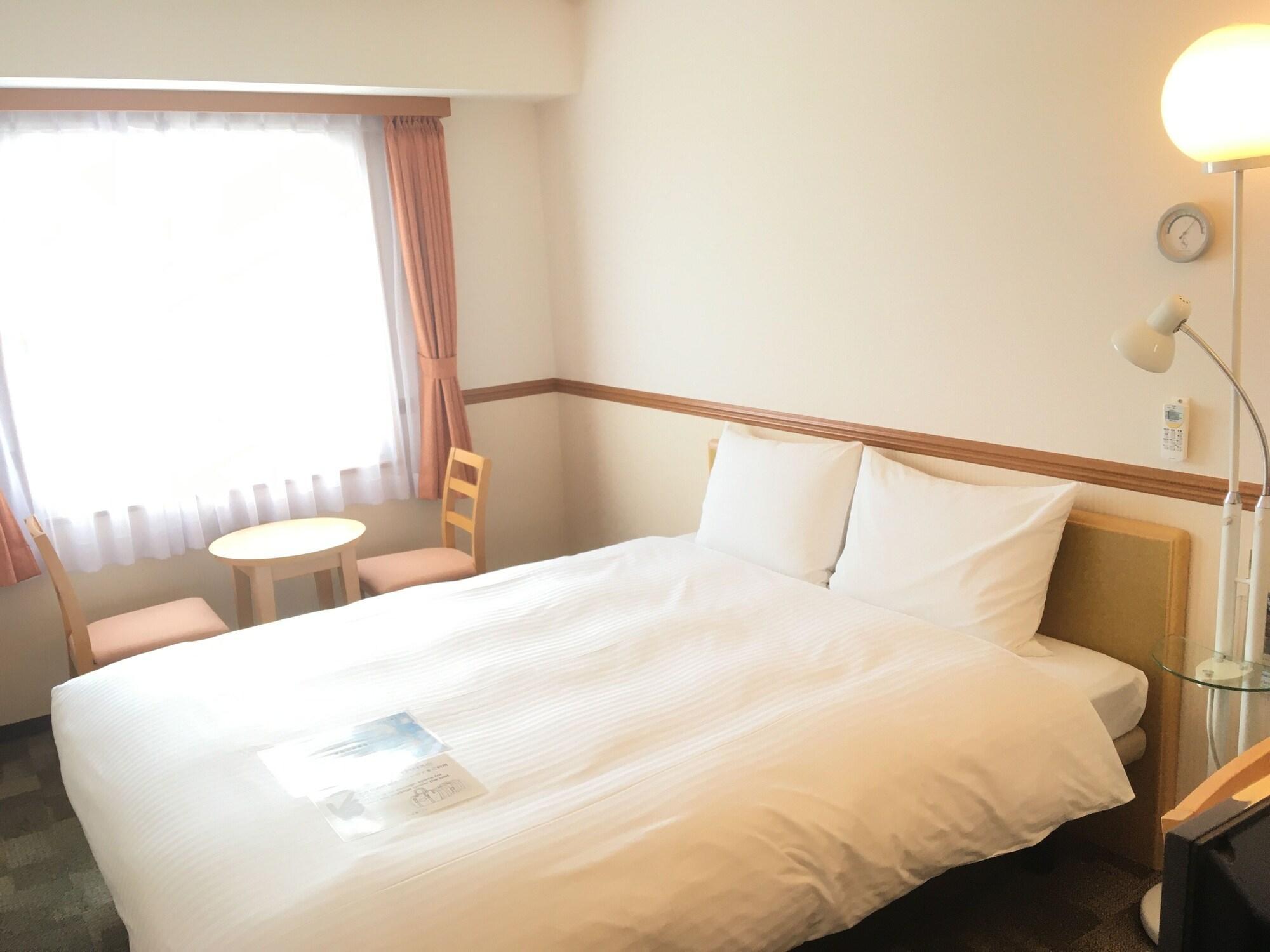 Toyoko Inn Kitakyushu Airport Exterior foto